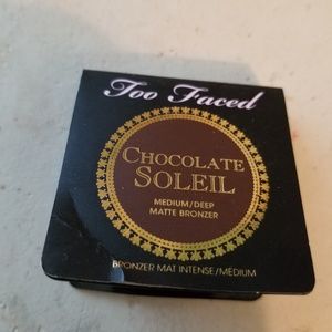 New Too faced medium deep bronzer